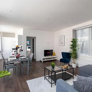 Homely - Liverpool Street London